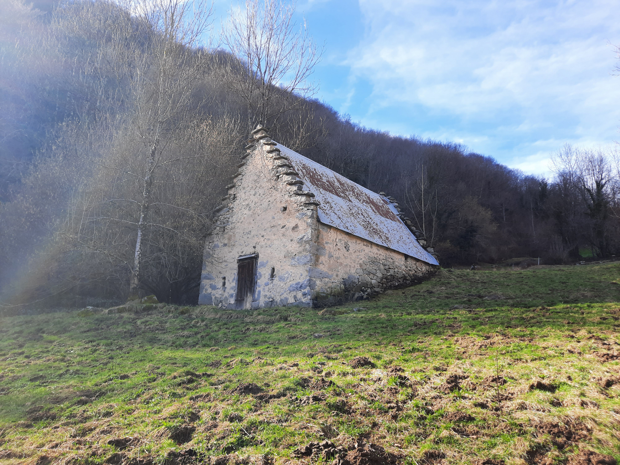 Grange avec terrain attenant
